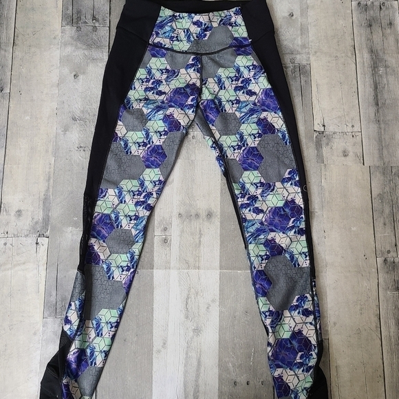 Calia Small Geometric Hexagon Blue Mesh Leggings - Picture 2 of 8